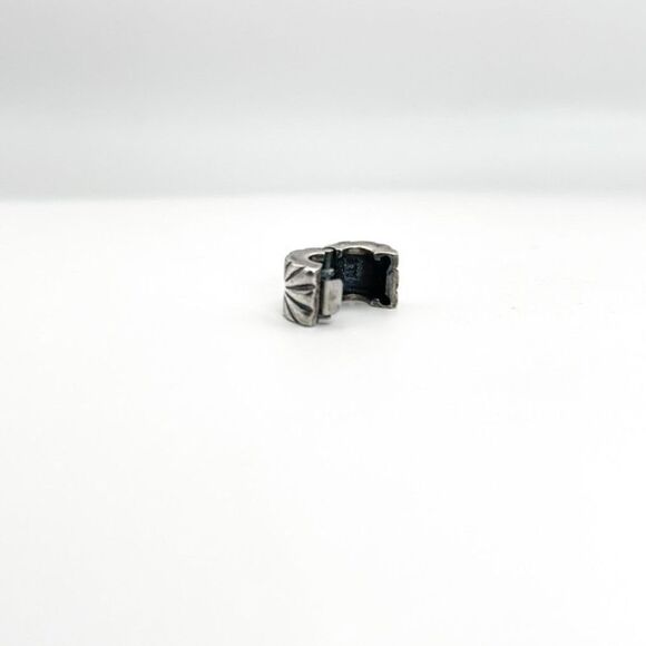 Pandora Authentic Silver Sunburst Clip Spacer Charm - Picture 3 of 3